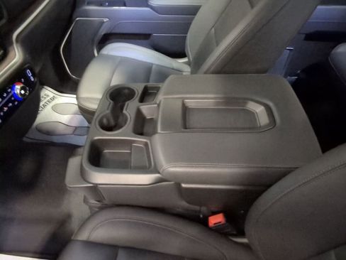 Used 2025 GMC Sierra 1500 SLT image 21