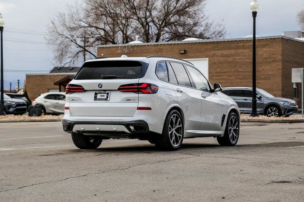 Used 2026 BMW X5 xDrive50e w/ M Sport Package AWD/4WD image 5