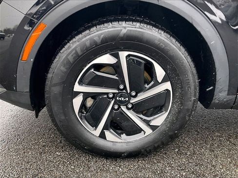 Certified 2023 Kia Sportage LX image 7