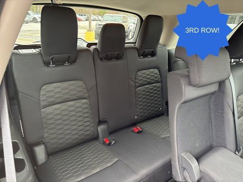 Used 2024 Nissan Pathfinder SV image 27