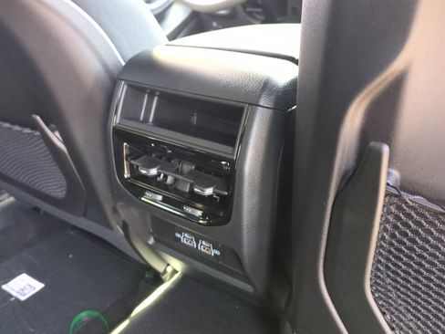 New 2026 Jeep Grand Cherokee Laredo image 32