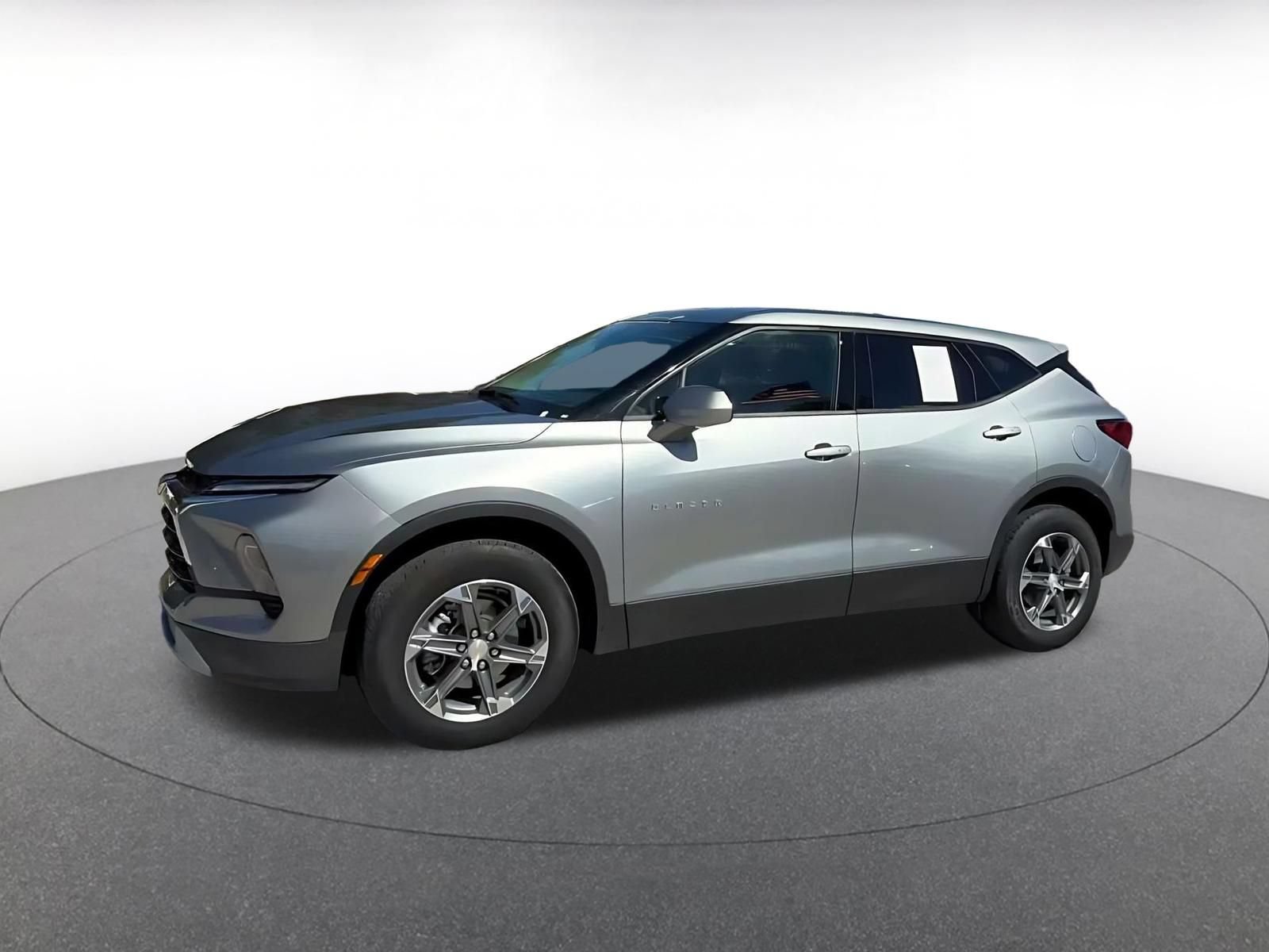 Used 2026 Chevrolet Blazer LT FWD image 7