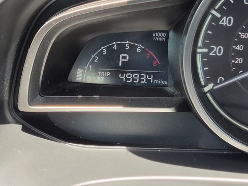 Used 2018 MAZDA MAZDA3 Sport w/ Preferred Equipment Package FWD image 22