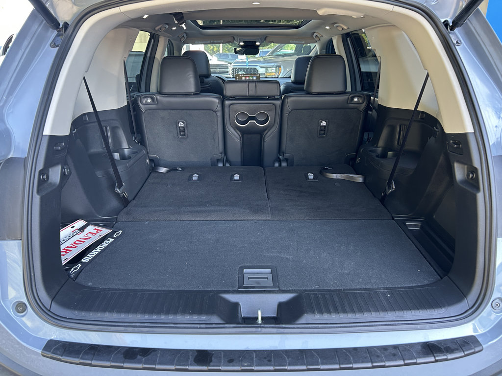 Used 2025 Honda Pilot Elite image 14