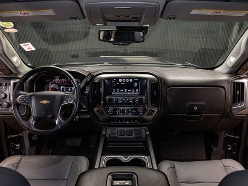 Used 2019 Chevrolet Silverado 2500 LTZ w/ Duramax Plus Package AWD/4WD image 18