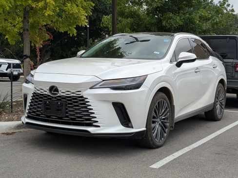 Used 2025 Lexus RX 350 FWD w/ Convenience Package image 3