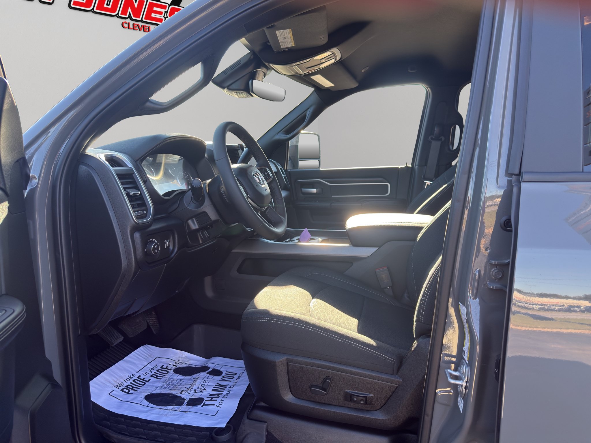 Used 2026 RAM 2500 Big Horn AWD/4WD image 4