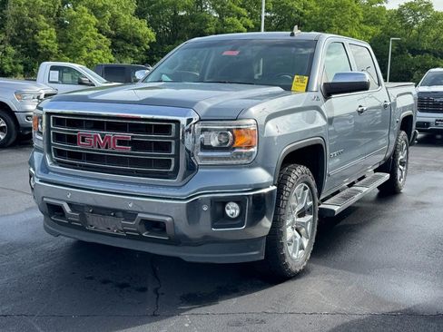 Used 2015 GMC Sierra 1500 SLT w/ SLT Crew Cab Value Package AWD/4WD image 2