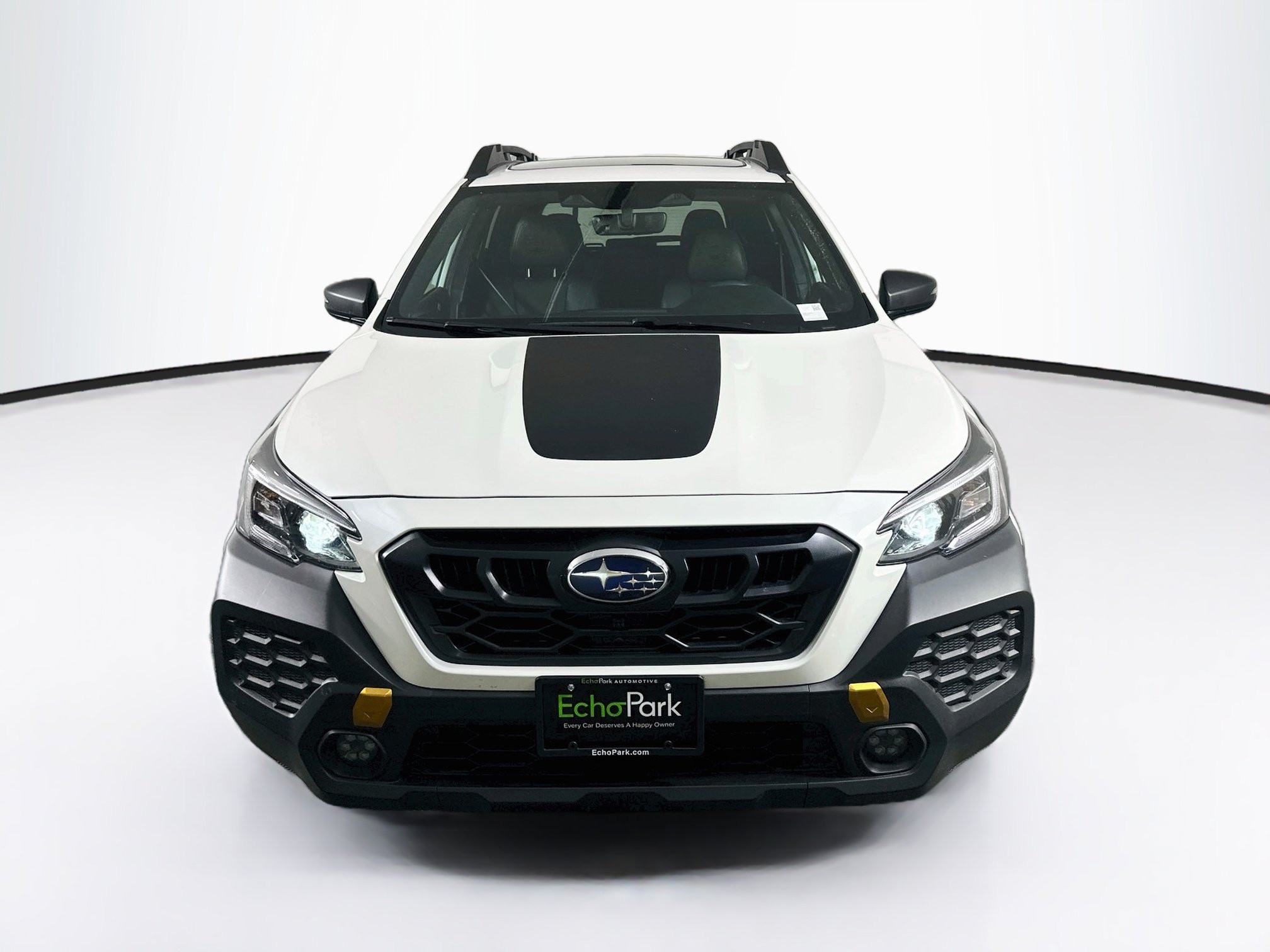 Used 2025 Subaru Outback Wilderness AWD/4WD image 2