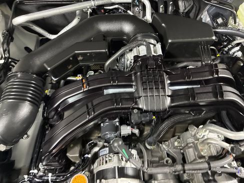 Certified 2025 Subaru Crosstrek 2.5i Sport w/ Crosstrek Mirror Package image 8