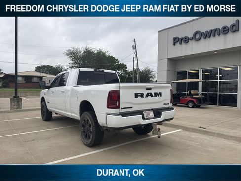Used 2025 RAM 2500 Laramie w/ Night Edition AWD/4WD image 3