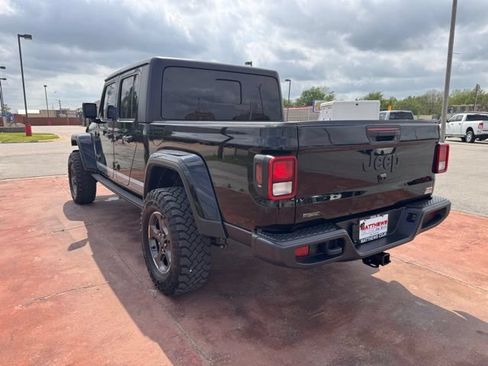 Used 2023 Jeep Gladiator Sport AWD/4WD image 8