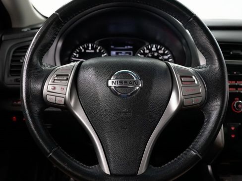 Used 2015 Nissan Altima 2.5 SV image 10