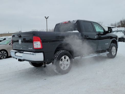 Used 2024 RAM 2500 Big Horn w/ Bed Utility Group image 4