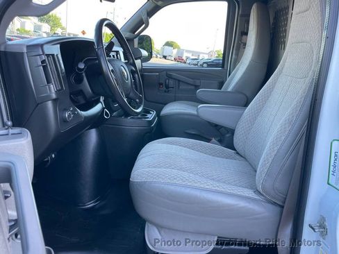 Used 2022 Chevrolet Express 2500 w/ Driver Convenience Package RWD image 14