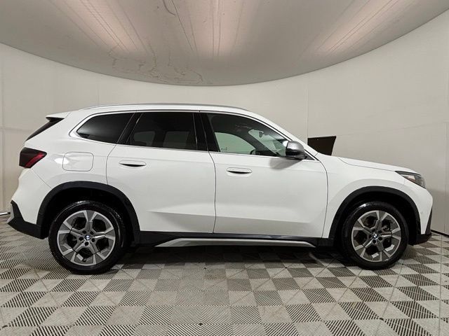 Used 2023 BMW X1 xDrive28i w/ Convenience Package AWD/4WD image 8