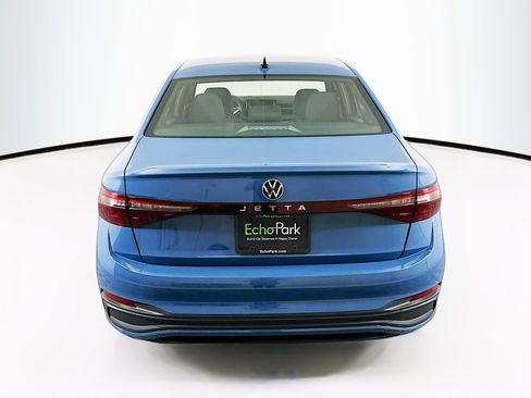 Used 2025 Volkswagen Jetta Sport FWD image 7