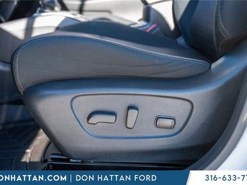 Used 2018 Nissan Rogue SV image 20