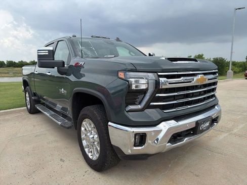 Used 2025 Chevrolet Silverado 2500 LTZ w/ LTZ Premium Texas Edition AWD/4WD image 4