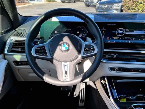 Certified 2026 BMW X7 M60i AWD/4WD image 6
