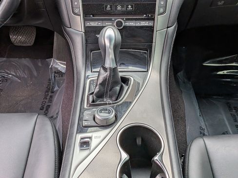 Used 2016 INFINITI Q50 Premium AWD/4WD image 19