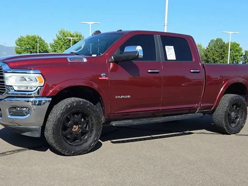 Used 2022 RAM 2500 Laramie AWD/4WD image 4