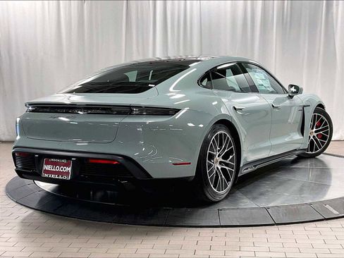 Used 2025 Porsche Taycan GTS image 9