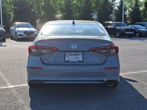 Used 2024 Honda Civic Sport image 5