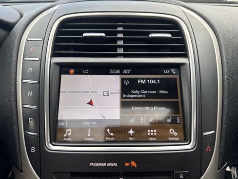 Used 2017 Lincoln MKX Select w/ Select Plus Package AWD/4WD image 26