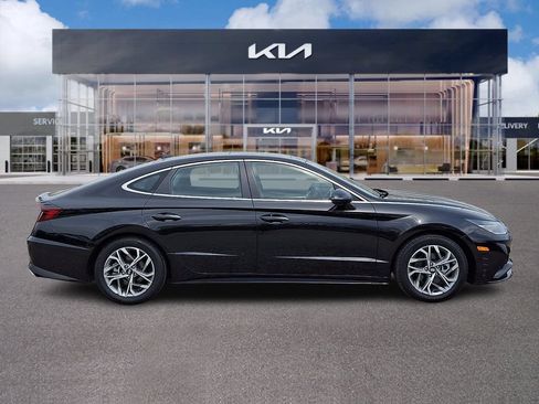 Used 2023 Hyundai Sonata SEL w/ Convenience Package FWD image 7