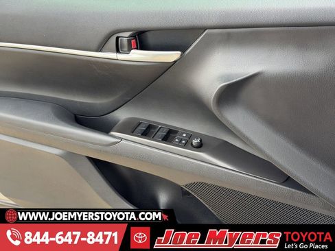 Used 2024 Toyota Camry SE image 24