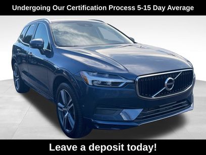 Used 2019 Volvo XC60 T6 Momentum w/ Multimedia Package
