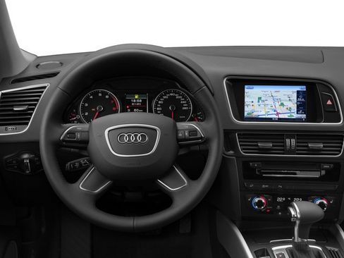Used 2016 Audi Q5 2.0T Premium Plus w/ Technology Package AWD/4WD image 6