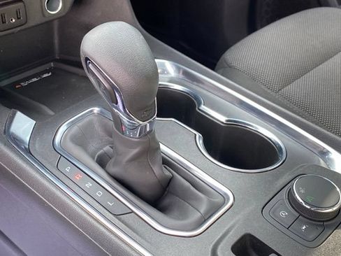Certified 2023 Chevrolet Traverse LT FWD image 12