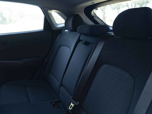 Used 2022 Hyundai Kona SEL FWD image 18