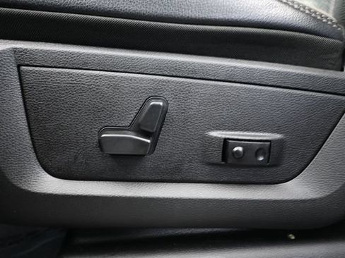 Used 2022 RAM 3500 Laramie AWD/4WD image 16