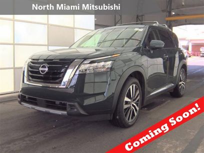 Used 2024 Nissan Pathfinder Platinum
