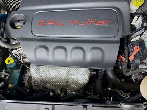 Used 2020 Jeep Renegade Sport w/ Sport Appearance Group image 32