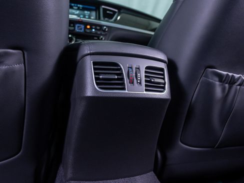 Used 2015 Hyundai Genesis 3.8 w/ Option Group 02 image 16