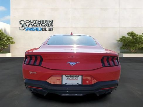Used 2024 Ford Mustang Coupe RWD image 4