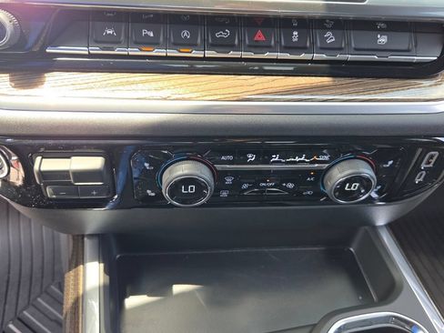 New 2026 Chevrolet Silverado 1500 RST AWD/4WD image 19
