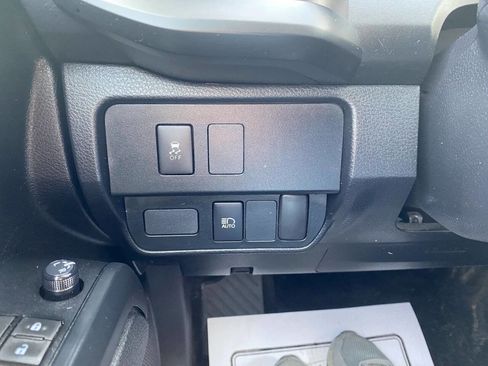 Used 2021 Toyota Tacoma SR RWD image 13