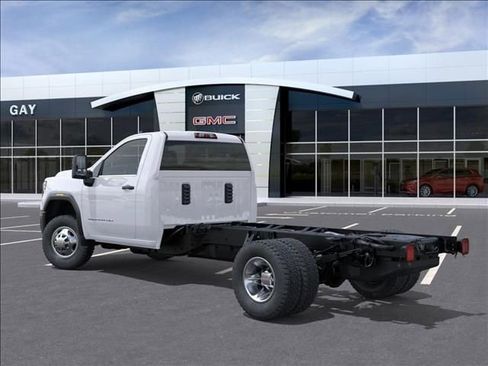 New 2026 GMC Sierra 3500 Pro w/ Convenience Package image 3