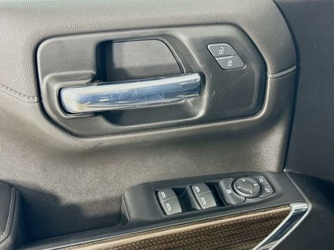 Used 2022 Chevrolet Silverado 1500 LT Trail Boss image 17