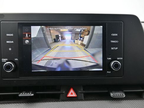 Used 2024 Kia Sportage LX image 14