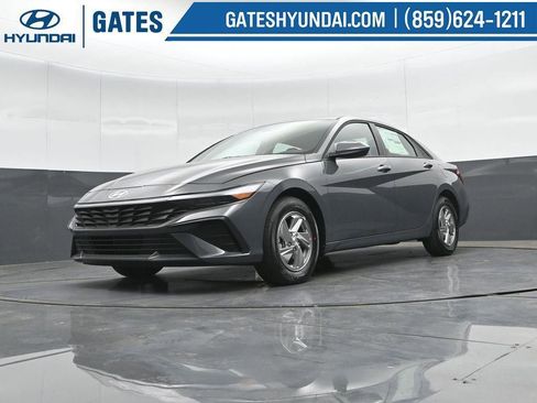 New 2026 Hyundai Elantra SE FWD image 38