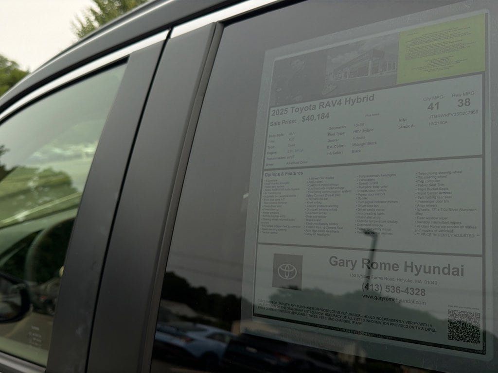 Used 2025 Toyota RAV4 XLE w/ Convenience Package AWD/4WD image 29