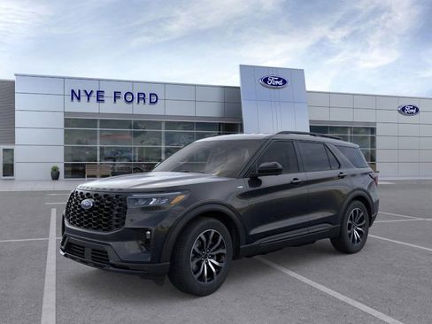 New 2026 Ford Explorer ST-Line image 2