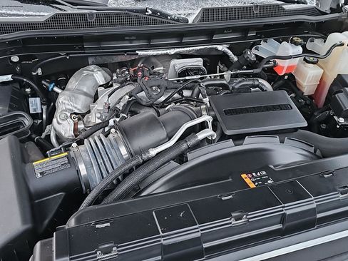 Used 2024 Chevrolet Silverado 2500 LT image 30