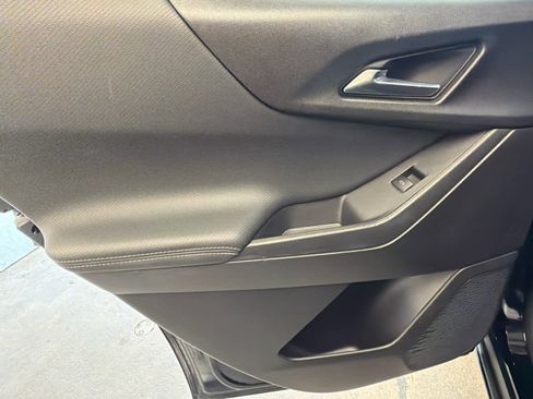 Certified 2025 Chevrolet Equinox LT FWD image 22